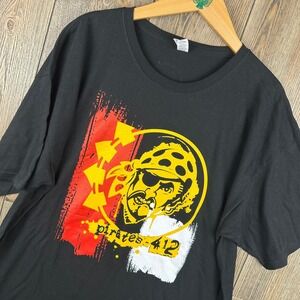 MLB Pittsburgh Pirates Blink 182 PNC Park Tour 2025 XL T-Shirt Baseball SGA NWOT